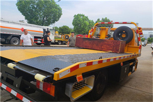 大姚附近拖车电话号码服务